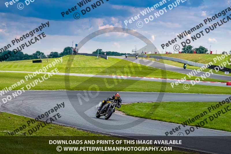 anglesey;brands hatch;cadwell park;croft;donington park;enduro digital images;event digital images;eventdigitalimages;mallory;no limits;oulton park;peter wileman photography;racing digital images;silverstone;snetterton;trackday digital images;trackday photos;vmcc banbury run;welsh 2 day enduro
